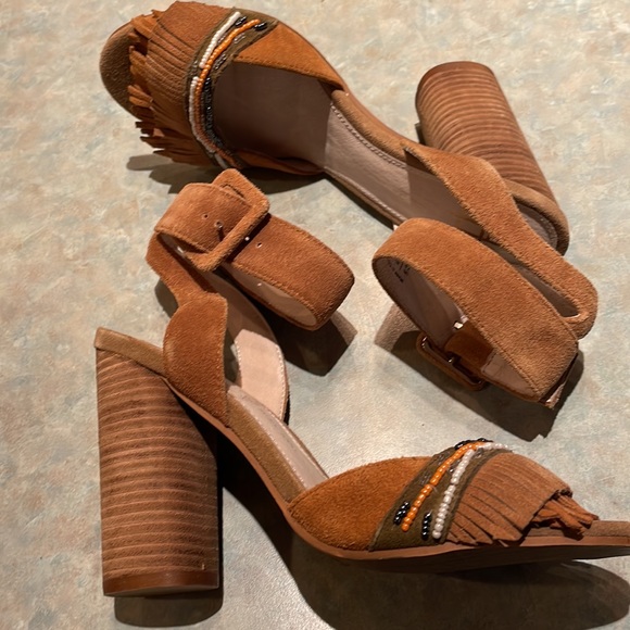 House of Harlow suede sandals (sz 7.5) - Picture 3 of 12
